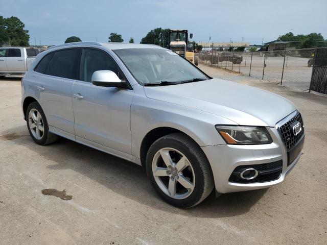 WA1DKAFP5BA020709 - 2011 AUDI Q5 PREMIUM PLUS SILVER photo 4