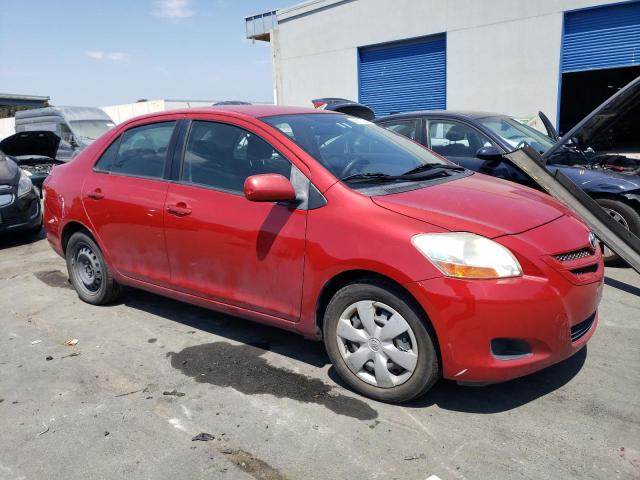 JTDBT923771130311 - 2007 TOYOTA YARIS RED photo 4