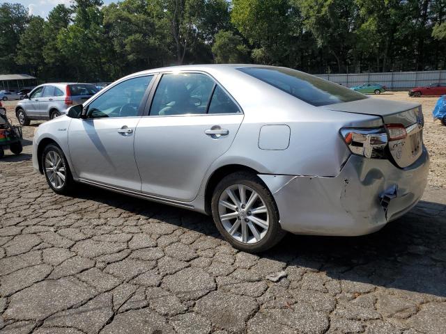 4T1BD1FKXCU023273 - 2012 TOYOTA CAMRY HYBRID SILVER photo 2