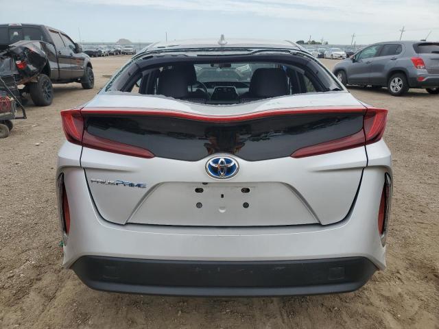 JTDKARFP2H3008271 - 2017 TOYOTA PRIUS PRIM 银色 照片 6