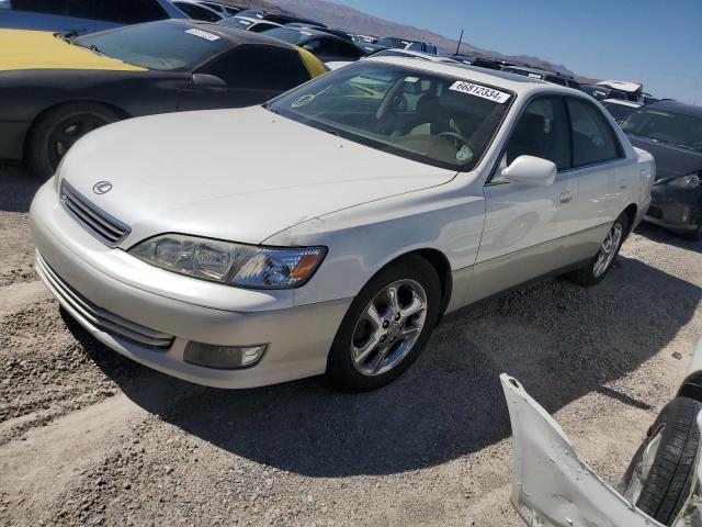 JT8BF28G210313264 - 2001 LEXUS ES 300 WHITE photo 1