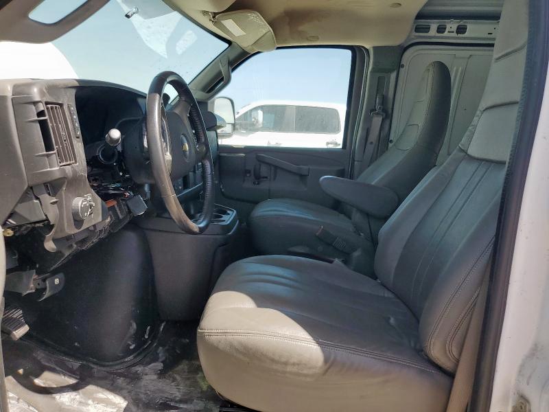 1GCWGAFP3J1337967 - 2018 CHEVROLET EXPRESS G2500 WHITE photo 7