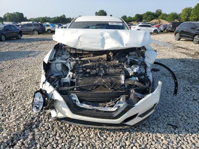 5N1AT2MT6JC825645 - 2018 NISSAN ROGUE S WHITE photo 5