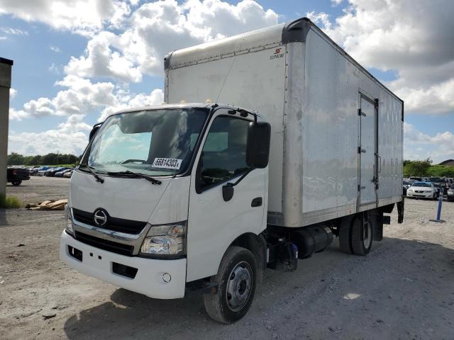 JHHSDM2H4KK009005 - 2019 HINO 195 WHITE photo 2