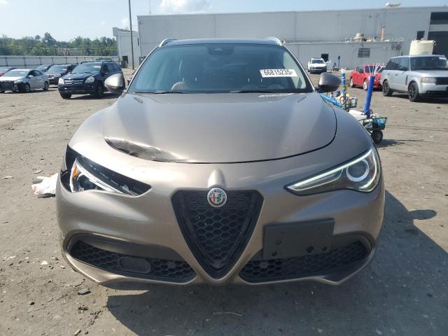ZASPAKBNXK7C51027 - 2019 ALFA ROMEO STELVIO TI BROWN photo 5