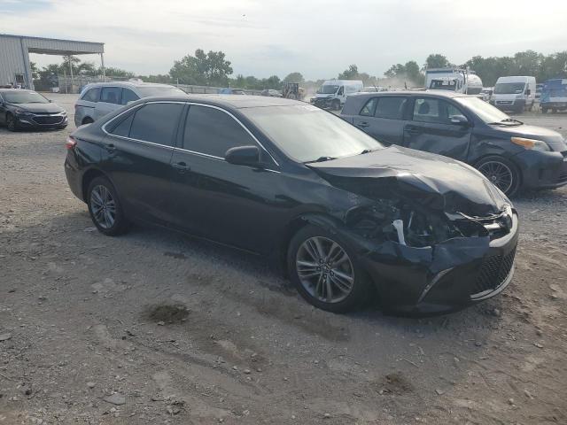 4T1BF1FK6HU388972 - 2017 TOYOTA CAMRY LE 黑色 照片 4