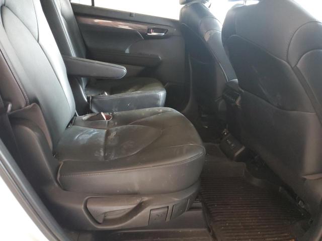 5TDKDRAH2PS044997 - 2023 TOYOTA HIGHLANDER L WHITE photo 11