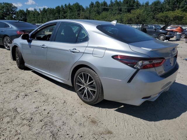 4T1S11AK4PU167228 - 2023 TOYOTA CAMRY SE NIGHT SHADE SILVER photo 2