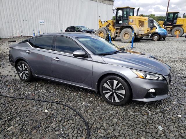 1N4BL4DV6KC118980 - 2019 NISSAN ALTIMA SV GRAY photo 4