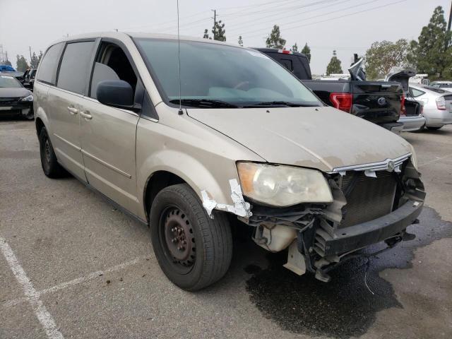 2A8HR44E59R655868 - 2009 CHRYSLER TOWN & COU LX TAN photo 4