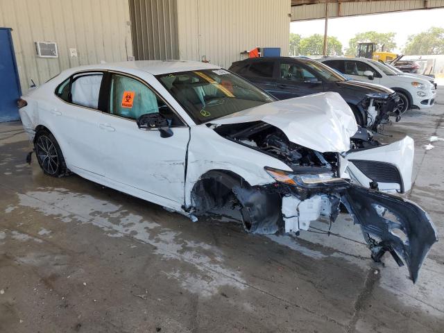 4T1G11AK2PU735627 - 2023 TOYOTA CAMRY SE NIGHT SHADE WHITE photo 4