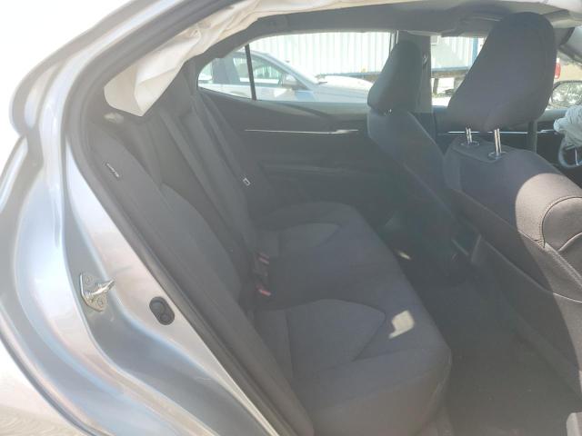 4T1B11HK6KU829048 - 2019 TOYOTA CAMRY L SILVER photo 10