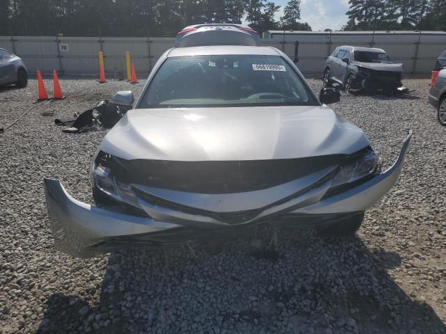 4T1B11HK6KU829048 - 2019 TOYOTA CAMRY L SILVER photo 5