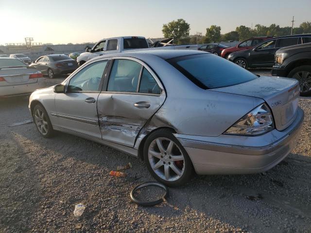 WDBRF40J23F398009 - 2003 MERCEDES-BENZ C 230K SPORT SEDAN SILVER photo 2