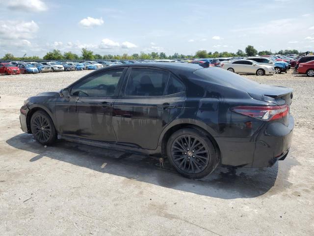 4T1G11BK6NU064300 - 2022 TOYOTA CAMRY SE BLACK photo 2