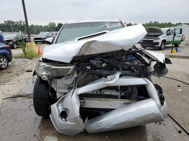 JTEBU5JR6J5509548 - 2018 TOYOTA 4RUNNER SR5/SR5 PREMIUM SILVER photo 5