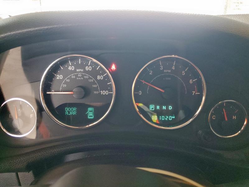 1C4BJWDG3GL338257 - 2016 JEEP WRANGLER U SPORT Boz foto 9