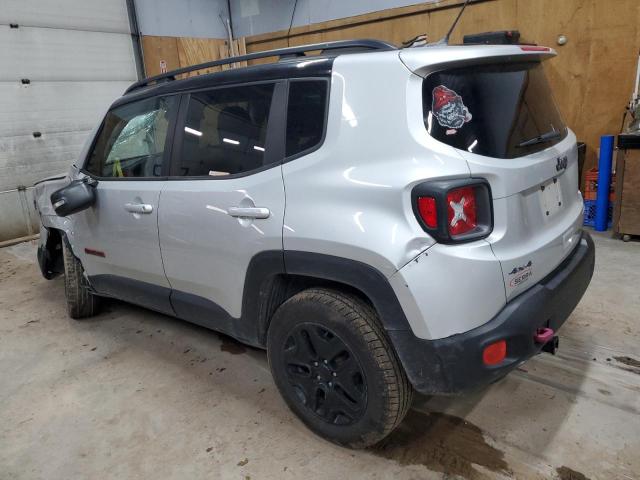 ZACCJBCBXJPH13907 - 2018 JEEP RENEGADE TRAILHAWK Silber Foto 2