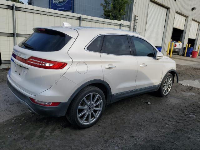 5LMCJ3C95KUL13135 - 2019 LINCOLN MKC RESERVE Biały zdjęcie 3