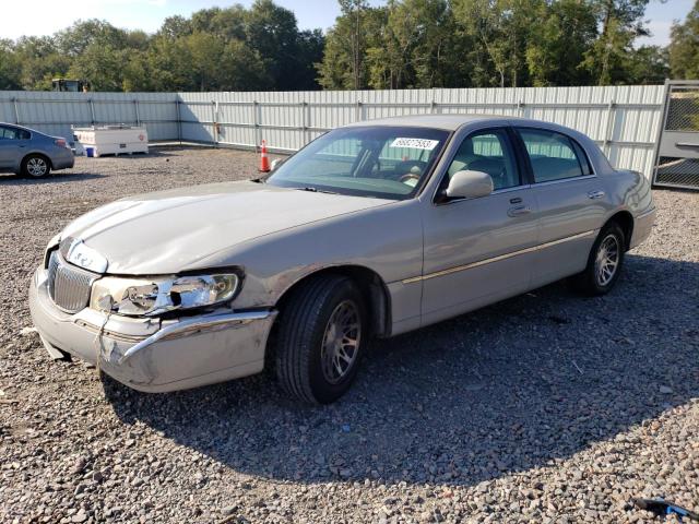 1LNHM82W21Y693790 - 2001 LINCOLN TOWN CAR SIGNATURE GRAY photo 1