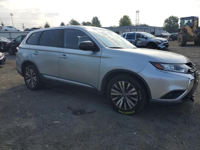 JA4AD2A32KZ047262 - 2019 MITSUBISHI OUTLANDER ES 银色 照片 4