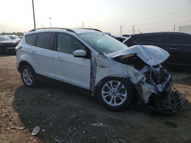 1FMCU0G94JUB47160 - 2018 FORD ESCAPE SE WHITE photo 4