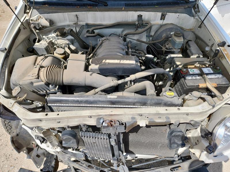 5TBET34184S461220 - 2004 TOYOTA TUNDRA DOUBLE CAB SR5 WHITE photo 11