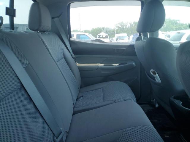 3TMLU4ENXFM186035 - 2015 TOYOTA TACOMA DOUBLE CAB Gümüş fotoğraf 11