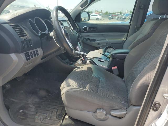 3TMLU4ENXFM186035 - 2015 TOYOTA TACOMA DOUBLE CAB Gümüş fotoğraf 7