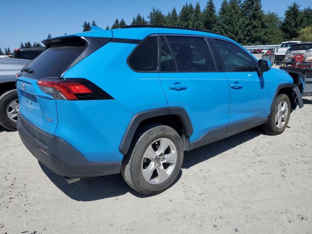 2T3W1RFV8MW175063 - 2021 TOYOTA RAV4 XLE 蓝色 照片 3