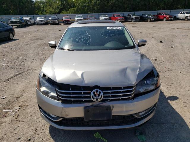 1VWCN7A30EC013477 - 2014 VOLKSWAGEN PASSAT SEL SILVER photo 5