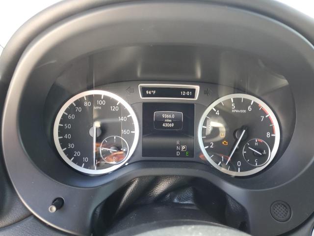 SJKCH5CP5JA043723 - 2018 INFINITI QX30 BASE WHITE photo 9