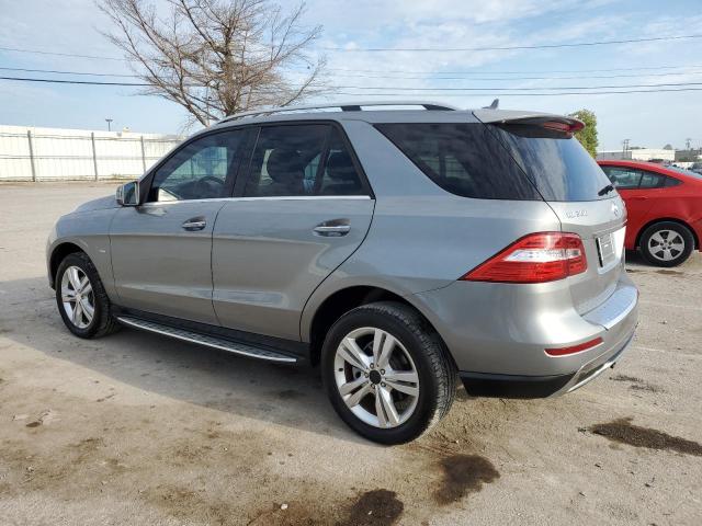 4JGDA2EBXCA004295 - 2012 MERCEDES-BENZ ML 350 BLUETEC SILVER photo 2