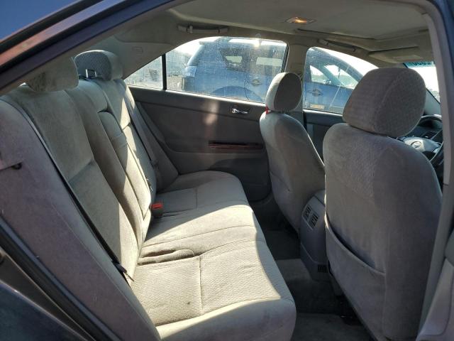 JTDBF30KX20041720 - 2002 TOYOTA CAMRY LE 灰色 照片 10