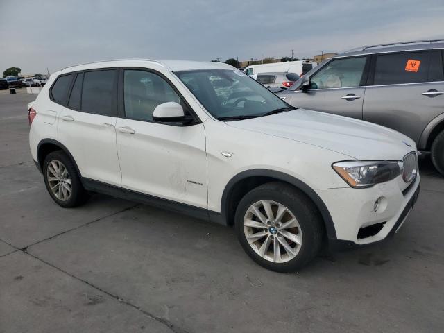 5UXWZ7C3XH0V89308 - 2017 BMW X3 SDRIVE28I WHITE photo 4