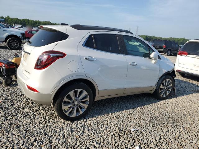KL4CJASB5LB011982 - 2020 BUICK ENCORE PREFERRED WHITE photo 3