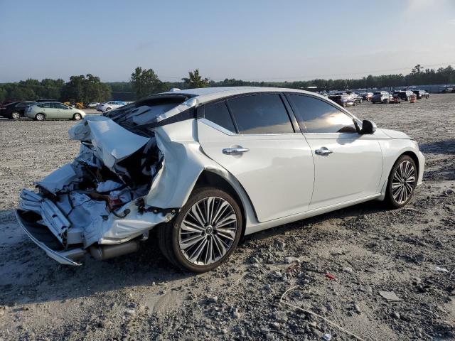 1N4BL4EV2PN420101 - 2023 NISSAN ALTIMA SL WHITE photo 3