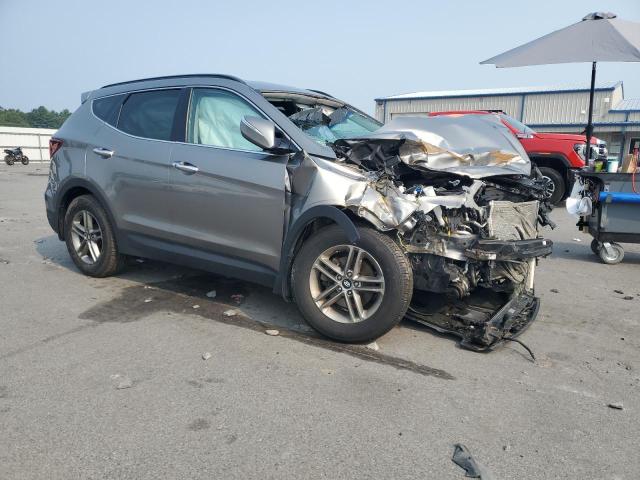 5NMZUDLB7JH083962 - 2018 HYUNDAI SANTA FE S 灰色 照片 4