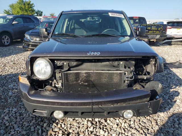 1C4NJRFB8FD316926 - 2015 JEEP PATRIOT LATITUDE GRAY photo 5