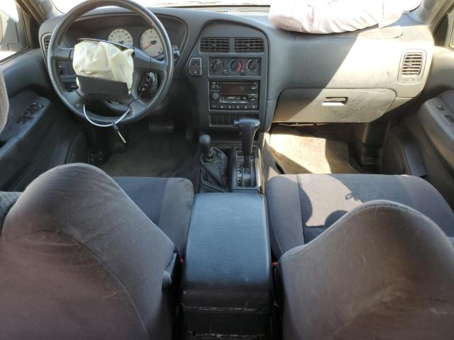 JN8AR07Y5YW417021 - 2000 NISSAN PATHFINDER LE 银色 照片 8