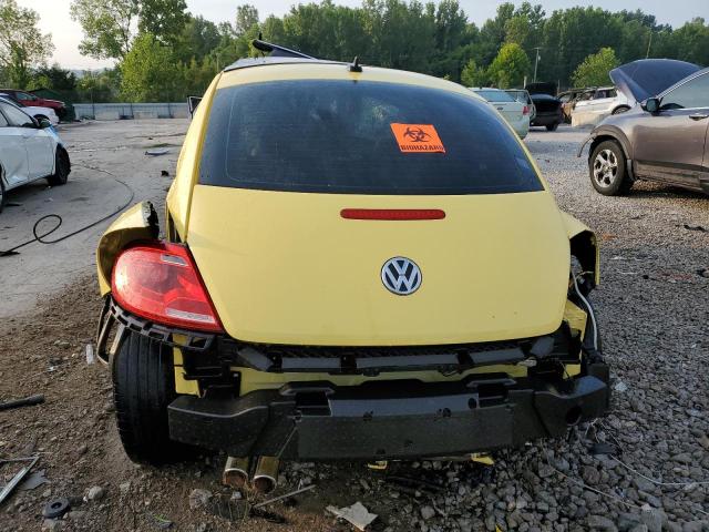3VWJP7AT9CM610429 - 2012 VOLKSWAGEN BEETLE YELLOW photo 6