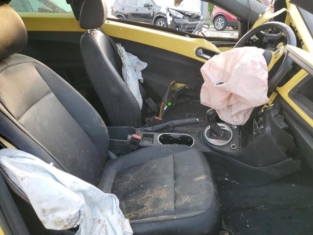 3VWJP7AT9CM610429 - 2012 VOLKSWAGEN BEETLE YELLOW photo 7