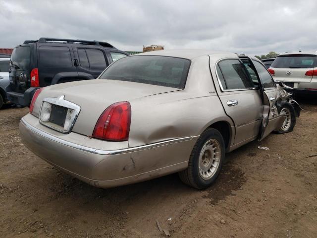 1LNHM81W82Y633368 - 2002 LINCOLN TOWN CAR EXECUTIVE BEIGE photo 3