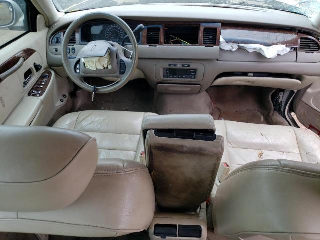 1LNHM81W82Y633368 - 2002 LINCOLN TOWN CAR EXECUTIVE BEIGE photo 8