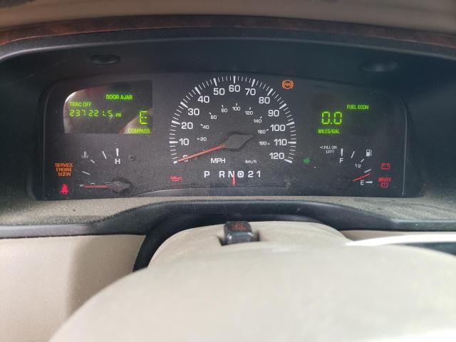 1LNHM81W82Y633368 - 2002 LINCOLN TOWN CAR EXECUTIVE BEIGE photo 9