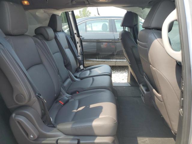 5FNRL6H86RB014883 - 2024 HONDA ODYSSEY TOURING SILVER photo 11