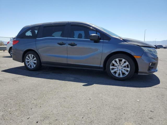 5FNRL6H28JB075913 - 2018 HONDA ODYSSEY LX Մոխրագույն լուսանկար 4