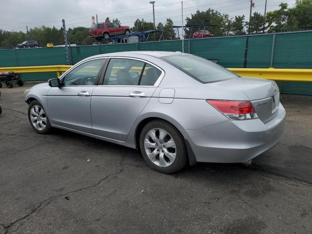 1HGCP3F86AA028955 - 2010 HONDA ACCORD EXL SILVER photo 2