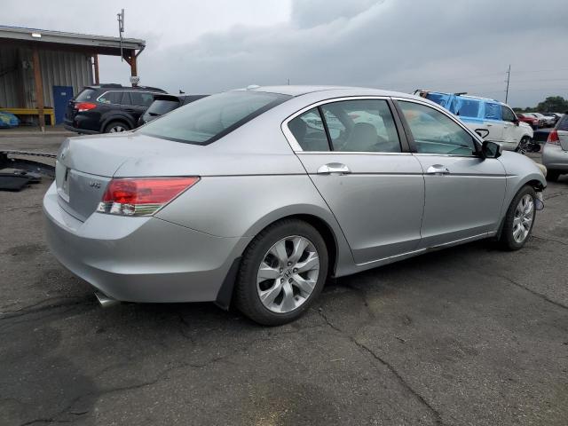 1HGCP3F86AA028955 - 2010 HONDA ACCORD EXL SILVER photo 3