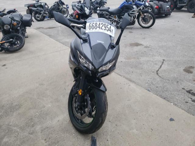 ML5EXER1XRDAC2614 - 2024 KAWASAKI EX650 R GRAY photo 2